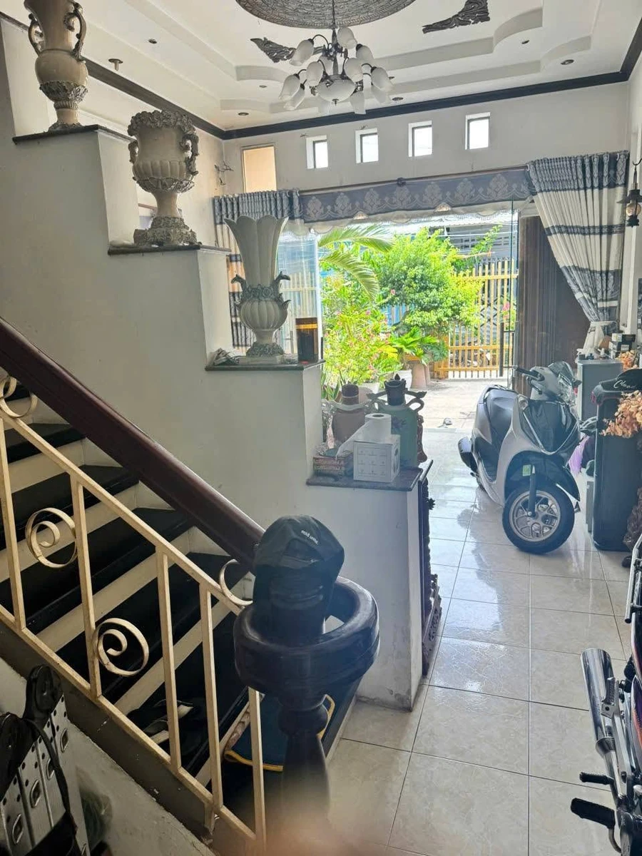 Bán nhà sân vườn mini 1 trệt 1 lầu 4PN hẻm 889 Nguyễn Trung Trực, An Bình, Rạch Giá - Ảnh thu nhỏ 5