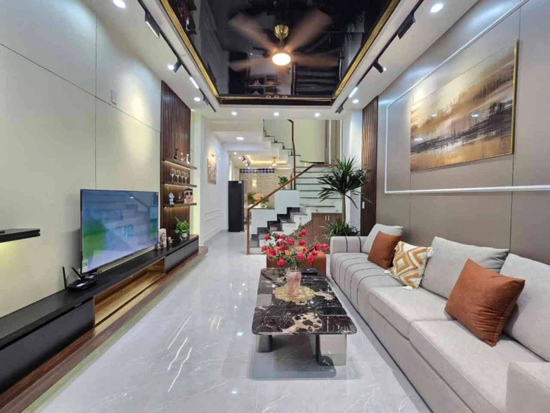 Bán nhà 3 tầng 61m² 3PN Cù Chính Lan Đà Nẵng