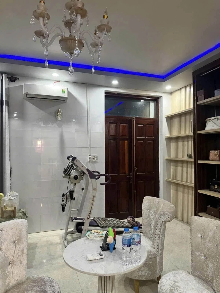 Bán nhà 4 PN 140m² mặt tiền Trần Đại Nghĩa Quận 12 - Ảnh thu nhỏ 2