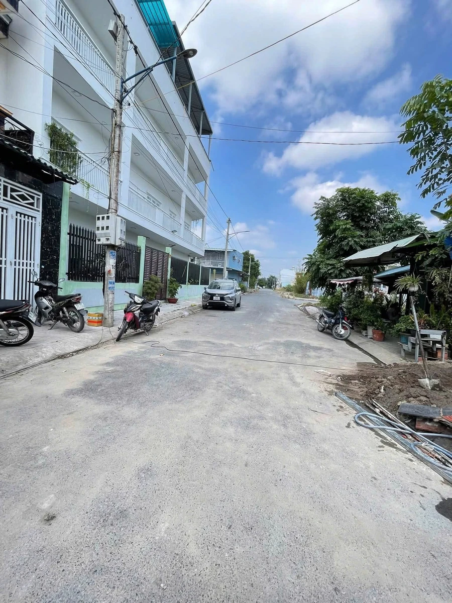 Bán nhà mới khu chợ Bình Chánh 95m² 980 triệu - Ảnh thu nhỏ 2