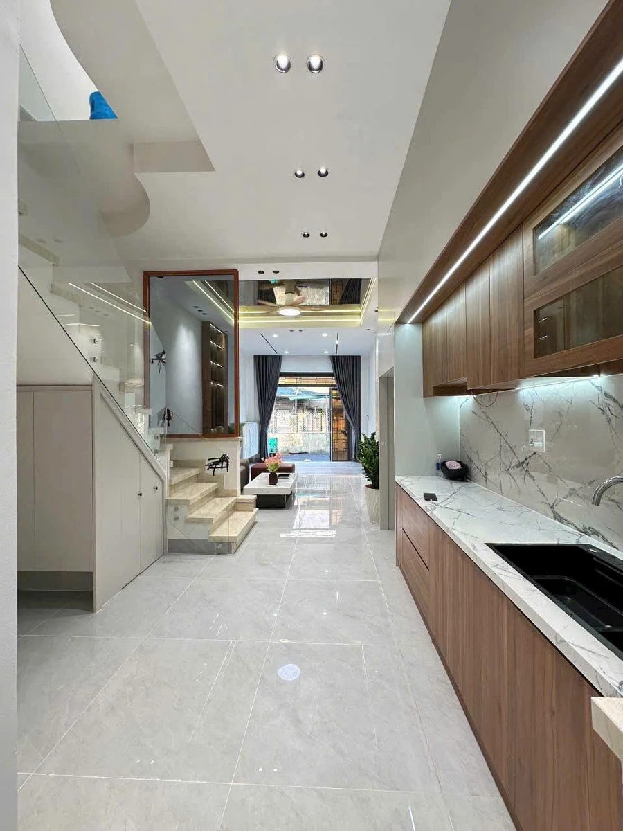 Nhà 1 trệt 1 lầu 120m2 3PN gần chợ Tân Phong, giá 3,95 tỷ - Ảnh thu nhỏ 2