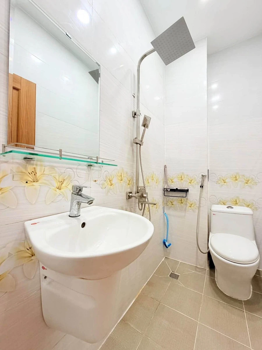 Bán nhà 4x13m 1 trệt 3 lầu 5PN đường Hiệp Thành 13, Quận 12, tặng full nội thất - Ảnh thu nhỏ 5