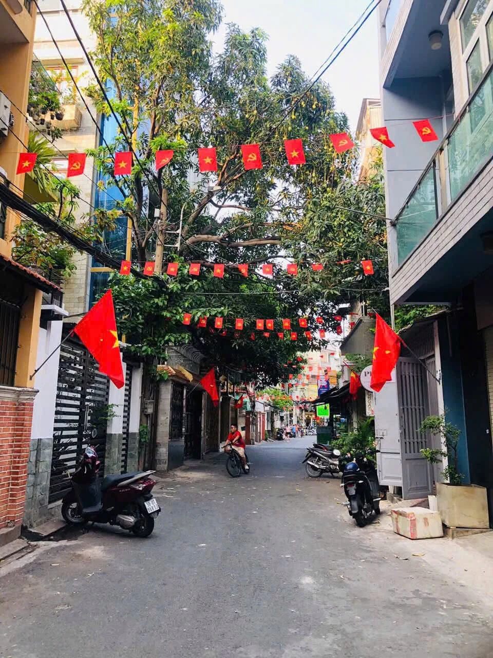 Nhà mặt tiền 5m x 14.2m, 70.5m2, 2 lầu Phường 12 Tân Bình, 14.2 tỷ - Ảnh 1