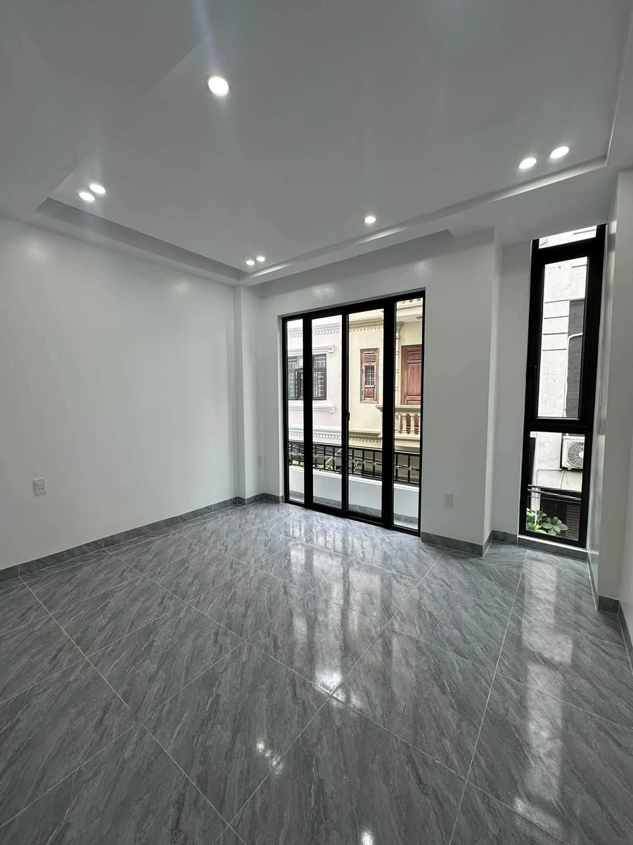 Bán nhà mặt ngõ 4 tầng 44m² Hồ Sen, Quận 1, 5,15 tỷ - Ảnh thu nhỏ 3