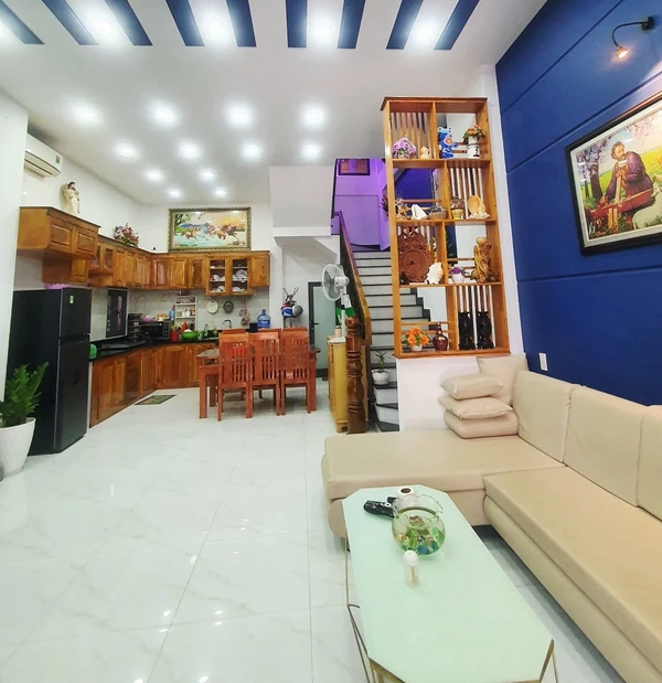 Bán nhà 3 tầng kiên cố 119m², 4PN 3WC Nha Trang, 3.8 tỷ