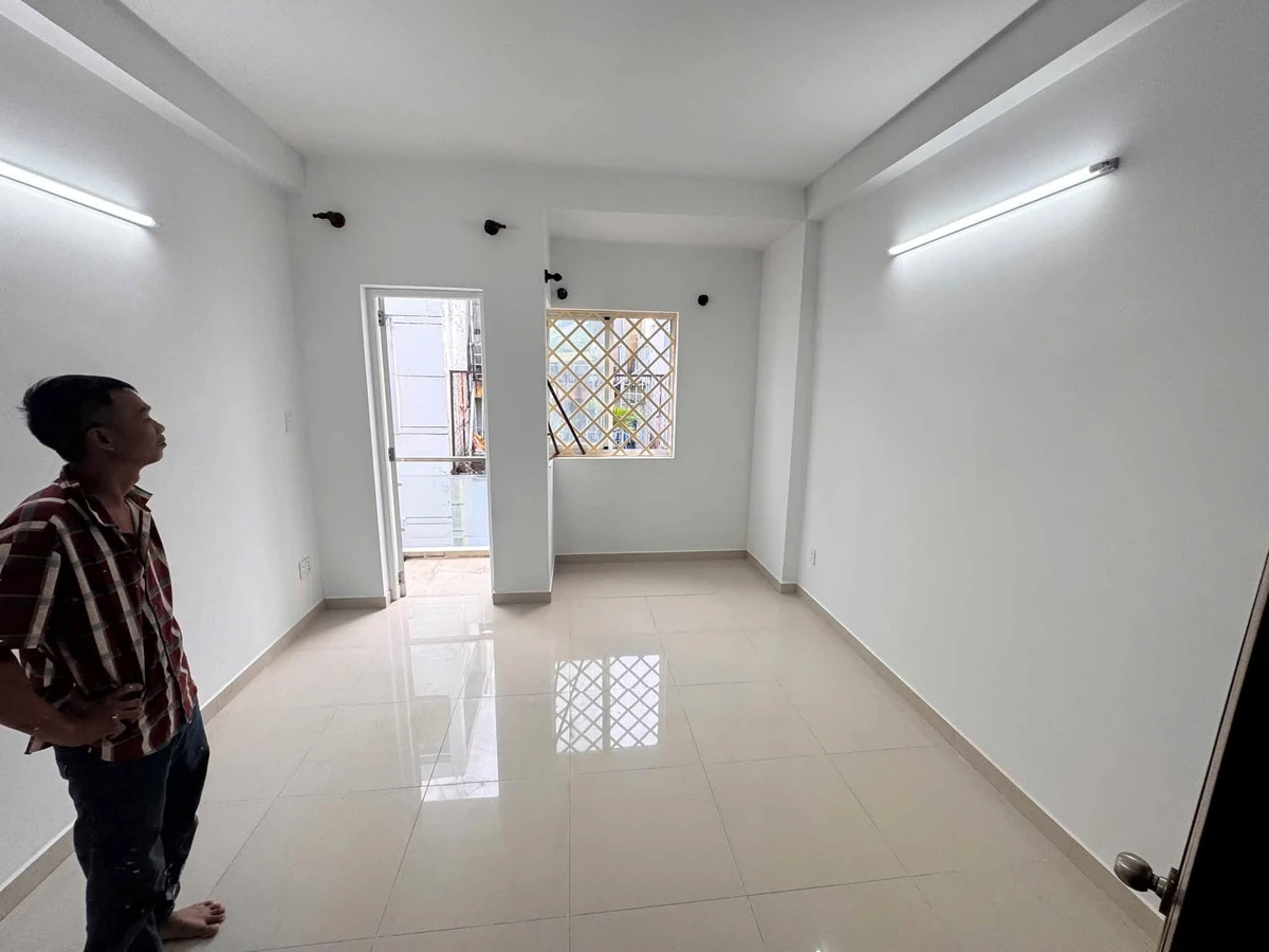 Cho thuê nhà nguyên căn 2PN, 32m2, Trần Khắc Chân, Quận 1 - Ảnh thu nhỏ 2