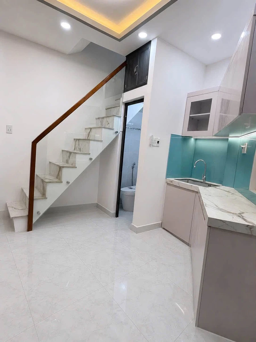 Bán nhà hẻm 3m Tôn Đản, Phường Vĩnh Hội, Quận 4, 10m2, 2PN, giá 2,15 tỷ - Ảnh thu nhỏ 3