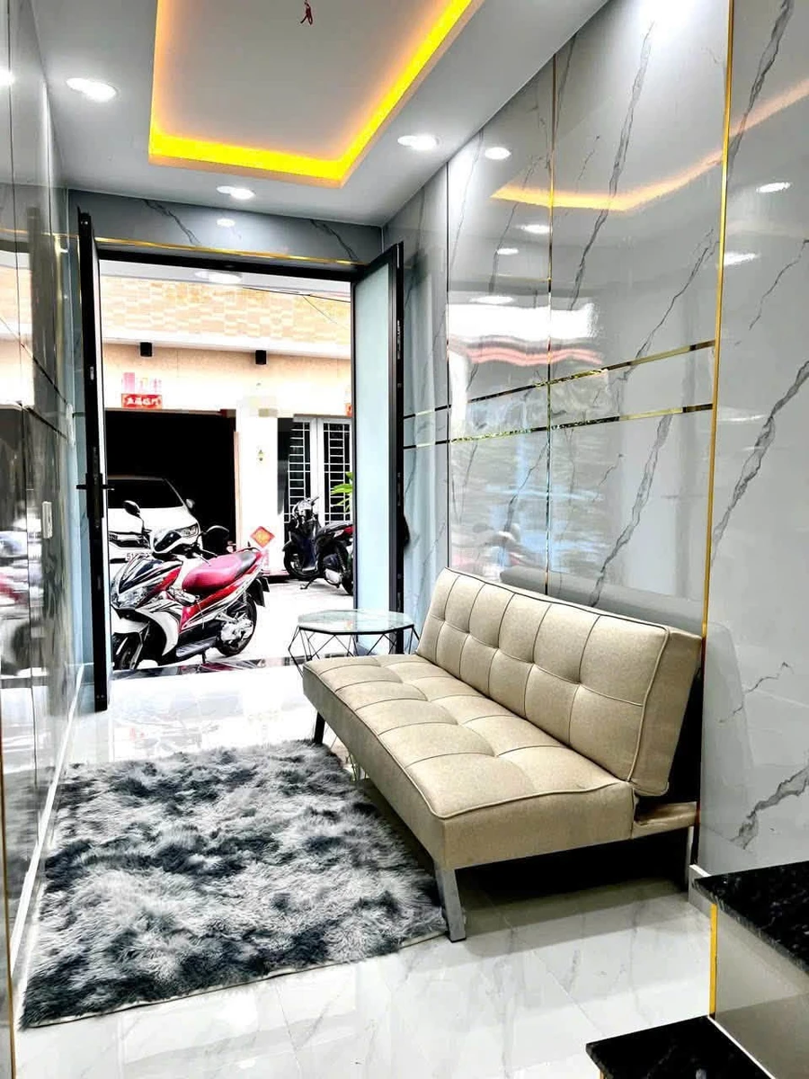 Bán shophouse mặt tiền Vĩnh Khánh Q.4, 40m², 2PN, 4.2 tỷ - Ảnh thu nhỏ 3