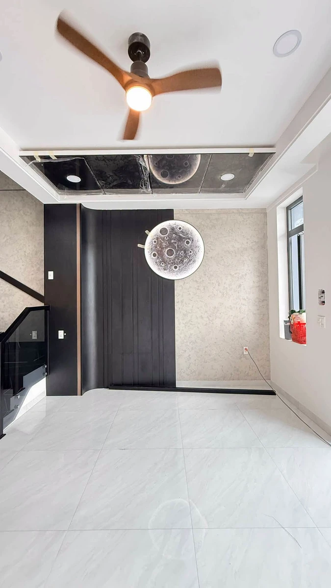 Bán nhà mặt tiền 5x20m 3 phòng ngủ đường Bàu Trâm, Phường Long Khánh, Đồng Nai giá 2,3 tỷ - Ảnh 1