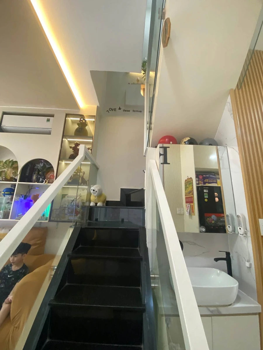 Bán nhà hẻm 4m Lê Hồng Phong, 28m2, 2 tầng 2PN, giá 5 tỷ - Ảnh thu nhỏ 4