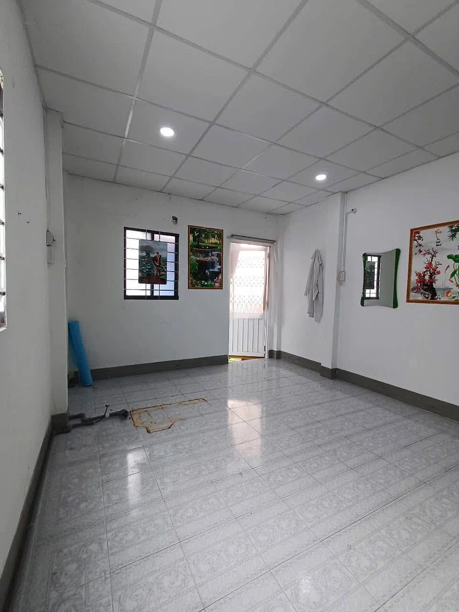 Cho thuê nhà nguyên căn 2PN, 40m² CMT8, Quận 10 - 11 triệu/tháng - Ảnh thu nhỏ 4