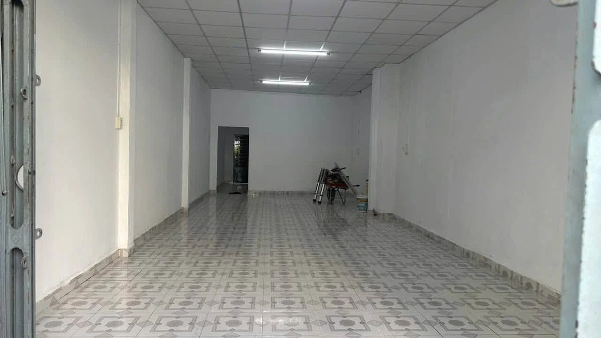 Cho thuê nhà hẻm 100m² 2PN 3WC Thoại Ngọc Hầu Tân Phú - Ảnh 1