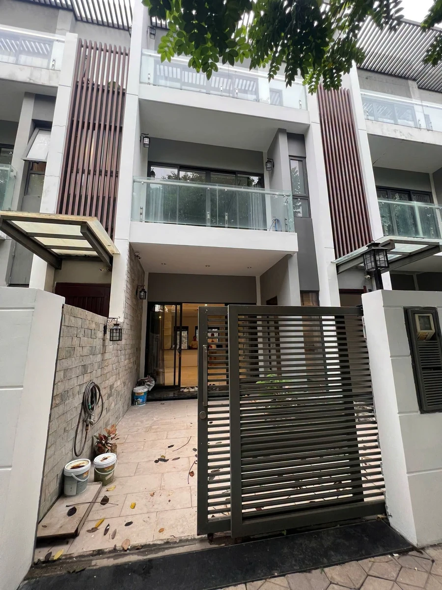 Cho thuê nhà phố 4PN 96m² Golf Park Quận 9 - 16tr/tháng - Ảnh 1