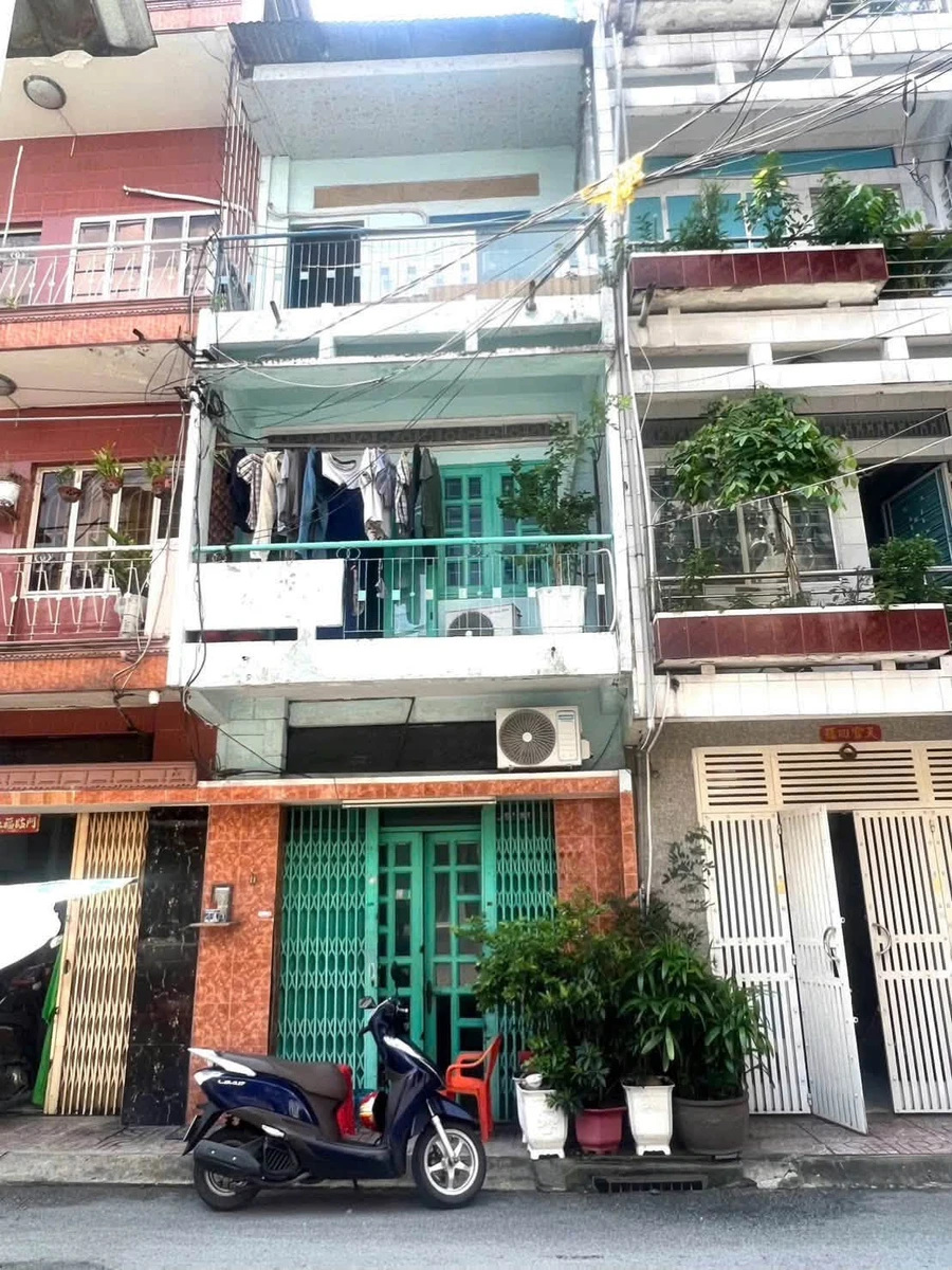 Bán nhà 3 tầng BTCT hẻm xe hơi như mặt tiền đường Minh Phụng, Quận 11, giá 6,4 tỷ - Ảnh 1