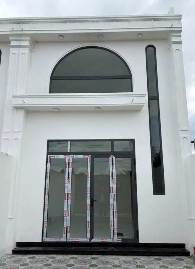 Bán nhà 1 trệt 1 lầu 113m2 sát chợ Đức Tân, Tân Trụ, Long An giá 1,68 tỷ - Ảnh 1