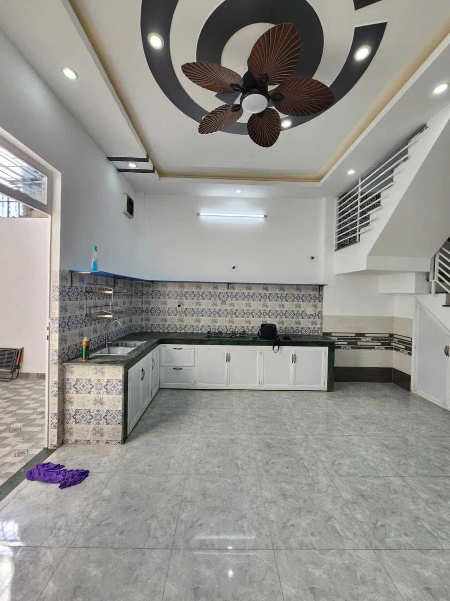 Bán nhà 1 trệt 1 lầu 3.6 tỷ Thuận An - Ảnh thu nhỏ 4