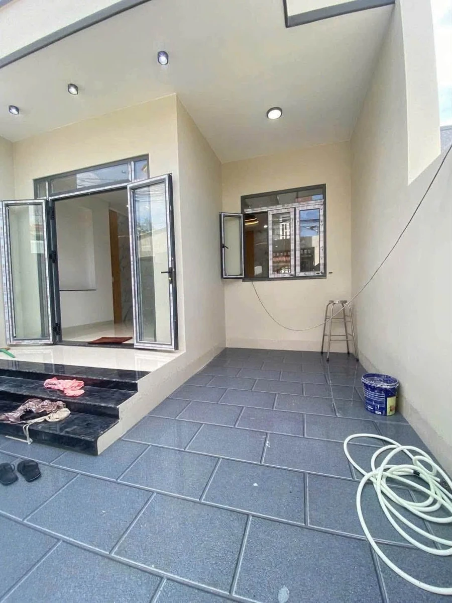 Bán nhà 1 trệt 2 lầu 3 PN 66m² Bình Dương 4.1 tỷ - Ảnh thu nhỏ 3