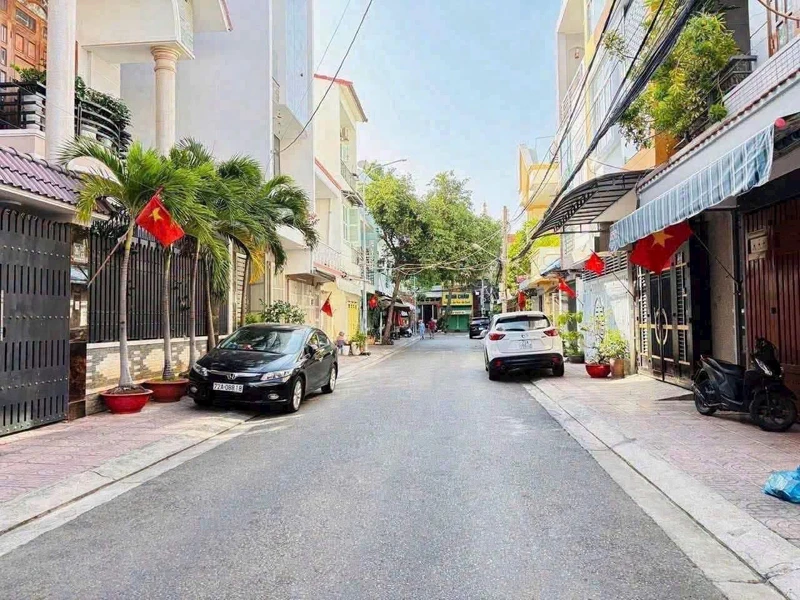 Bán đất mặt tiền 85m2 Hoàng Văn Thái, Vũng Tàu