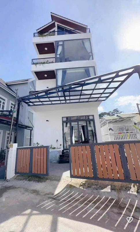 Bán căn homestay 90m² 5 tầng gần Hồ Xuân Hương Đà Lạt, 8.5 tỷ
