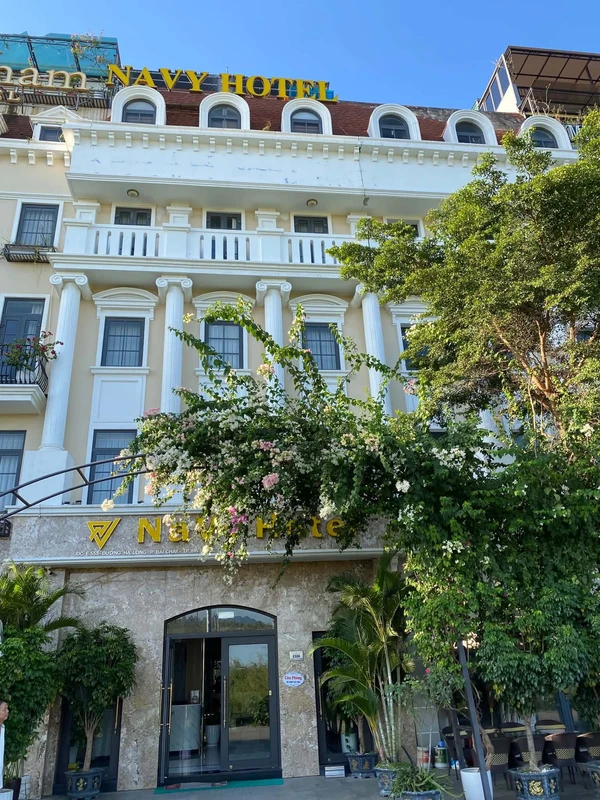 Bán khách sạn 19 phòng Hạ Long Sunshine City 120m²