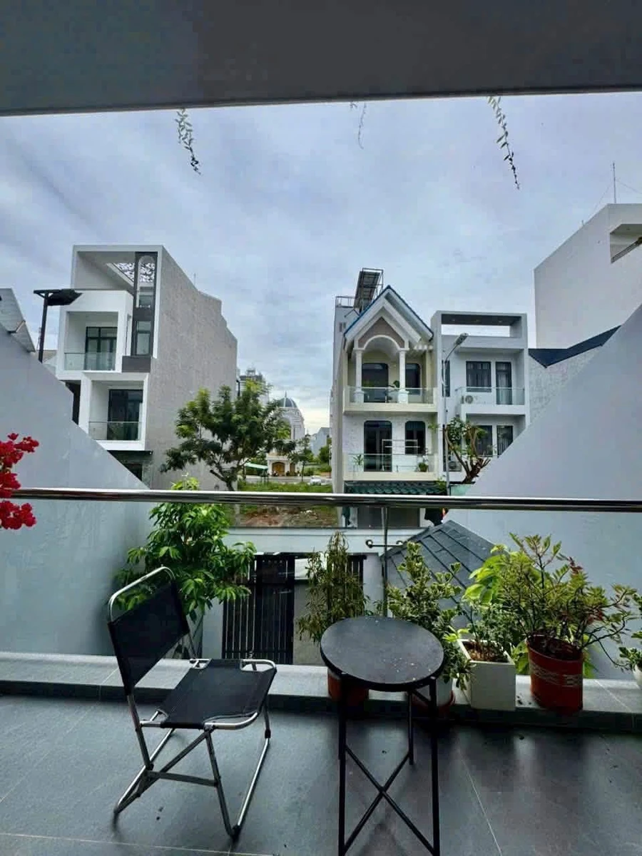 Bán nhà 1 trệt 2 lầu 103m2 mặt tiền đường Đặng Thị Nhu, Ocean Dunes Phan Thiết - Ảnh 1