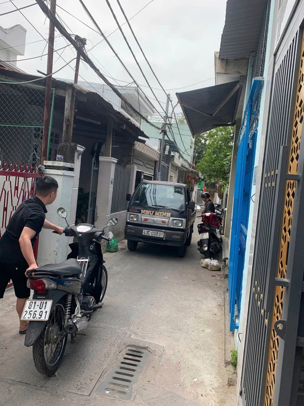 Bán nhà 3 tầng đường Hà Huy Tập, Thanh Khê, Đà Nẵng, 60,5m2, đang cho thuê 18 triệu/tháng