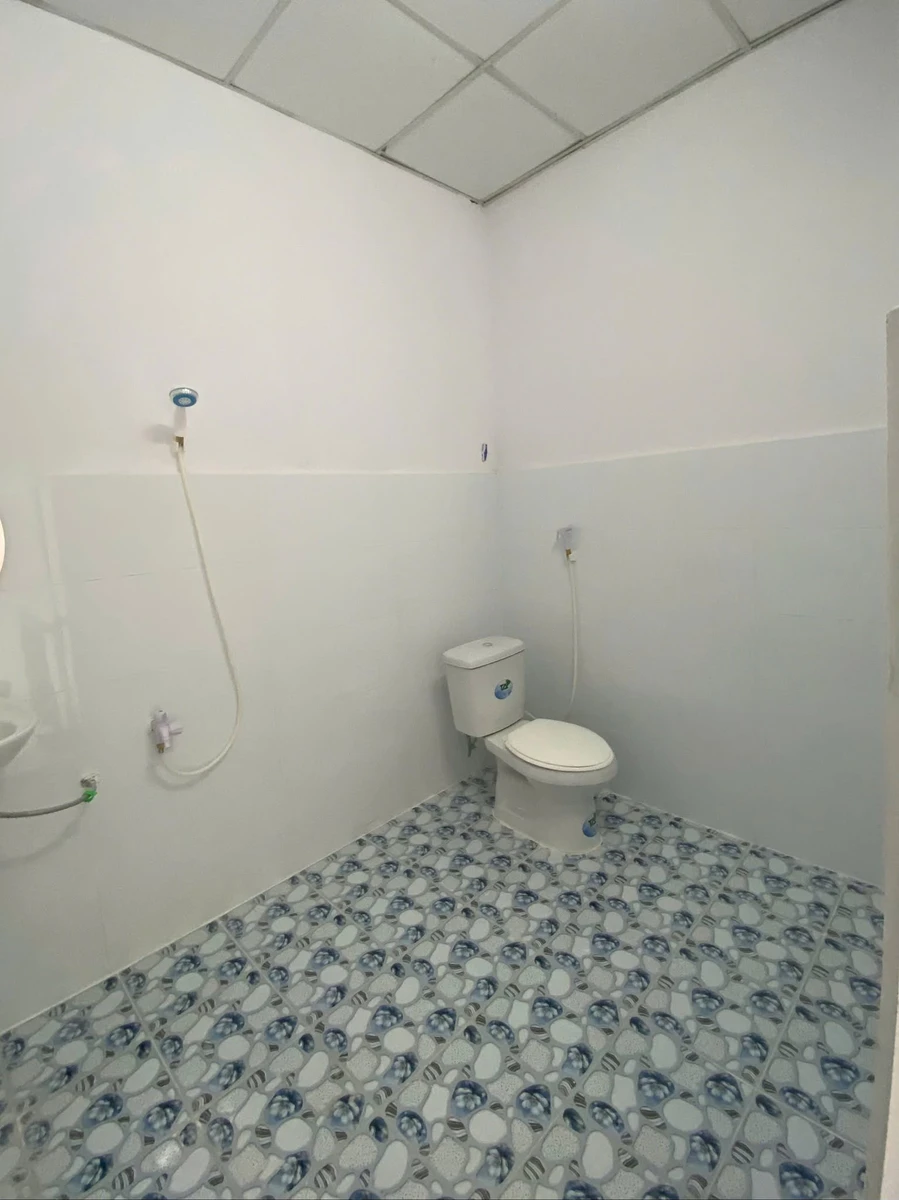 Nhà 80m2 trệt lầu 1 phòng ngủ mặt tiền, 550 triệu - Ảnh thu nhỏ 3