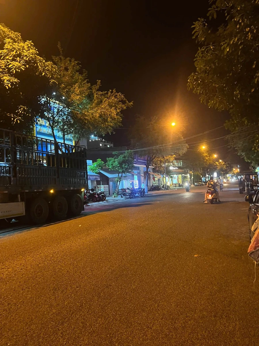 Bán nhà 2 tầng mặt tiền 161m² Lý Nam Đế Nha Trang - Ảnh thu nhỏ 2
