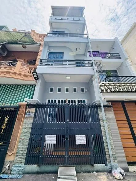 Bán nhà 1 trệt 3 lầu 7PN, 47m² Phường 8 Vũng Tàu - Ảnh 1