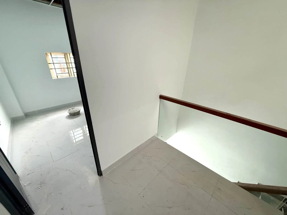 Bán nhà 3 tầng 18m2 sát Võ Văn Ngân, Linh Chiểu, Thủ Đức giá 1,3 tỷ - Ảnh thu nhỏ 4