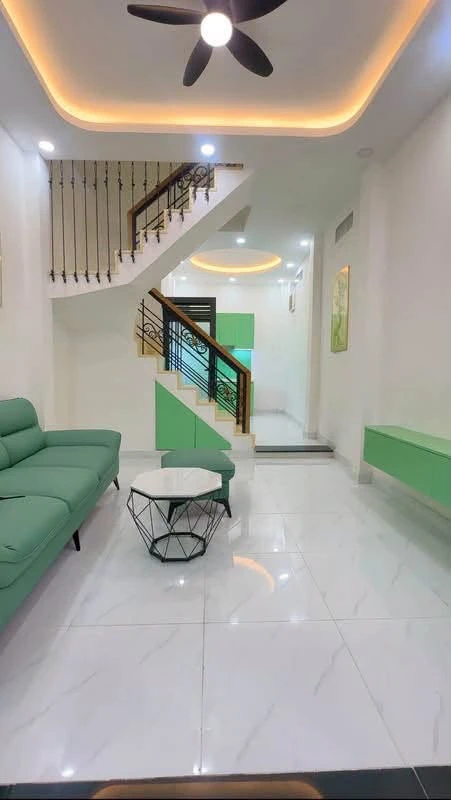 Bán nhà 3 tầng 35m2 trên đường Lê Quang Định, Tân Bình, giá 5 tỷ - Ảnh thu nhỏ 3