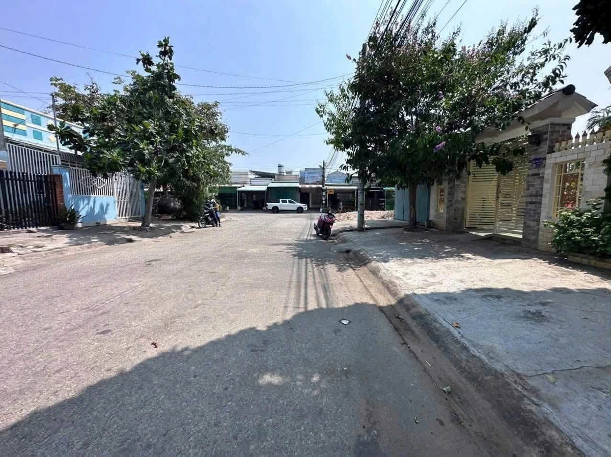 Bán đất mặt tiền Phan Thiết 95m2, sổ hồng riêng 1 tỷ 800 triệu - Ảnh thu nhỏ 3