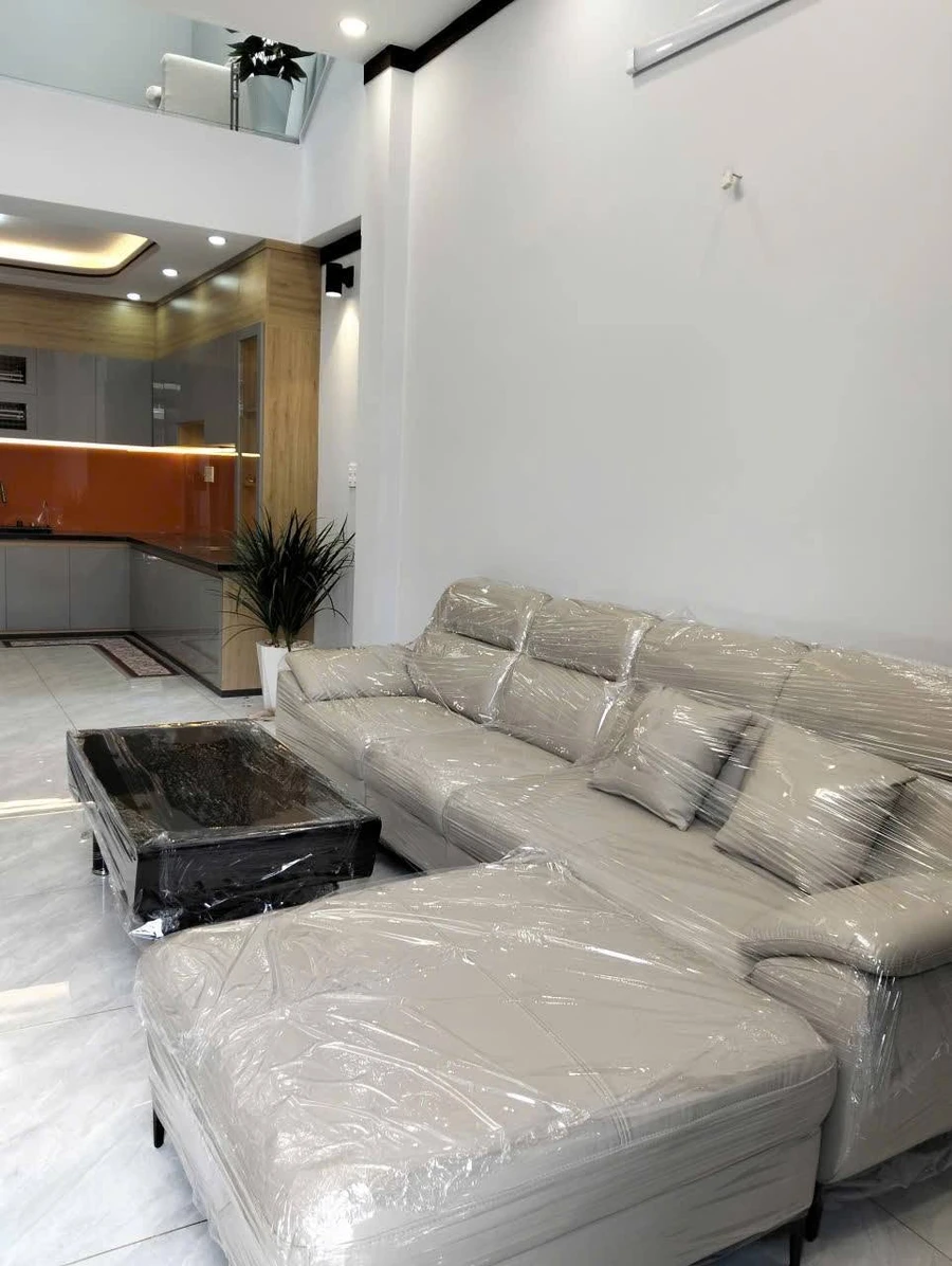 Bán nhà 3 phòng ngủ có sân vườn 150m² Thủ Đức, 3,7 tỷ - Ảnh thu nhỏ 5