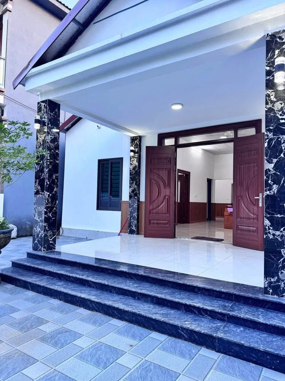 Bán nhà 2 mặt tiền 200m² Hy Cương, Phú Thọ - Ảnh 1