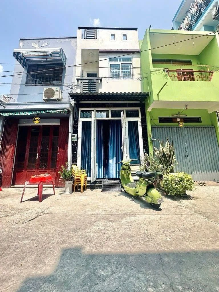 Cho thuê nhà 2 tầng 22m² 2 phòng ngủ tại Tên Lữa, Bình Tân - Ảnh 1