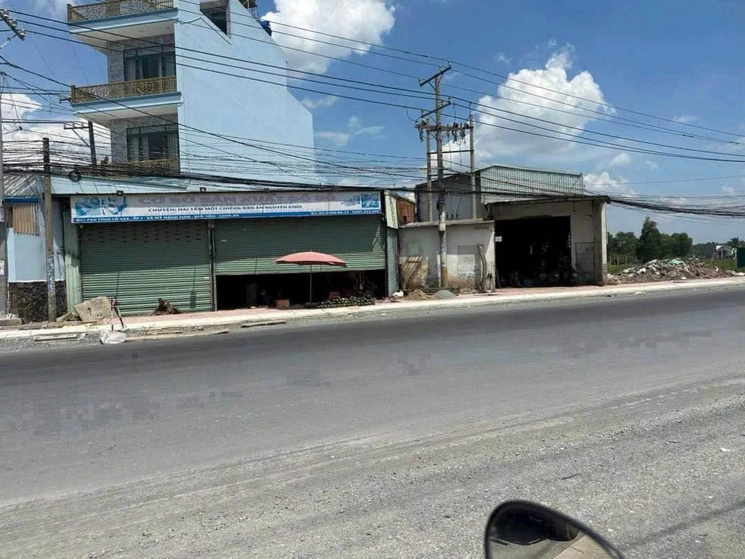Bán gấp xưởng nhỏ 500m2 mặt tiền Tỉnh lộ 824, Đức Hòa, Long An, giá 9,5 tỷ - Ảnh 1