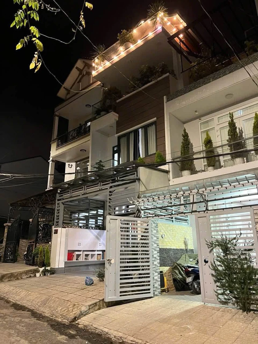 Bán nhà 7 phòng ngủ 93m2 Xuân Hương, Đà Lạt - Ảnh 1