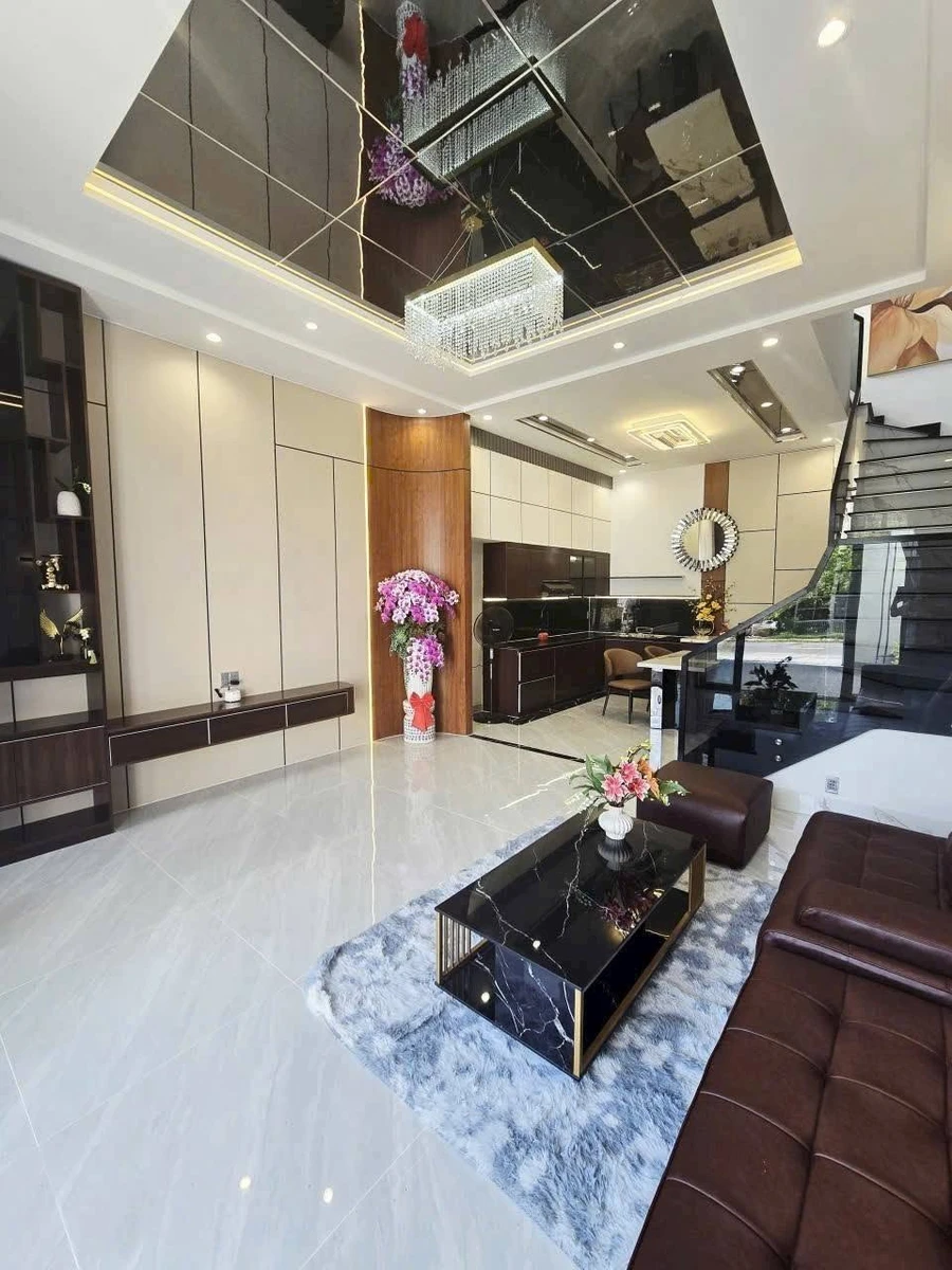Bán nhà 1 trệt 1 lầu 5x23m, 3PN 4WC, full nội thất, hẻm 86 Trần Phú, Long Hoa, Tây Ninh - Ảnh thu nhỏ 4