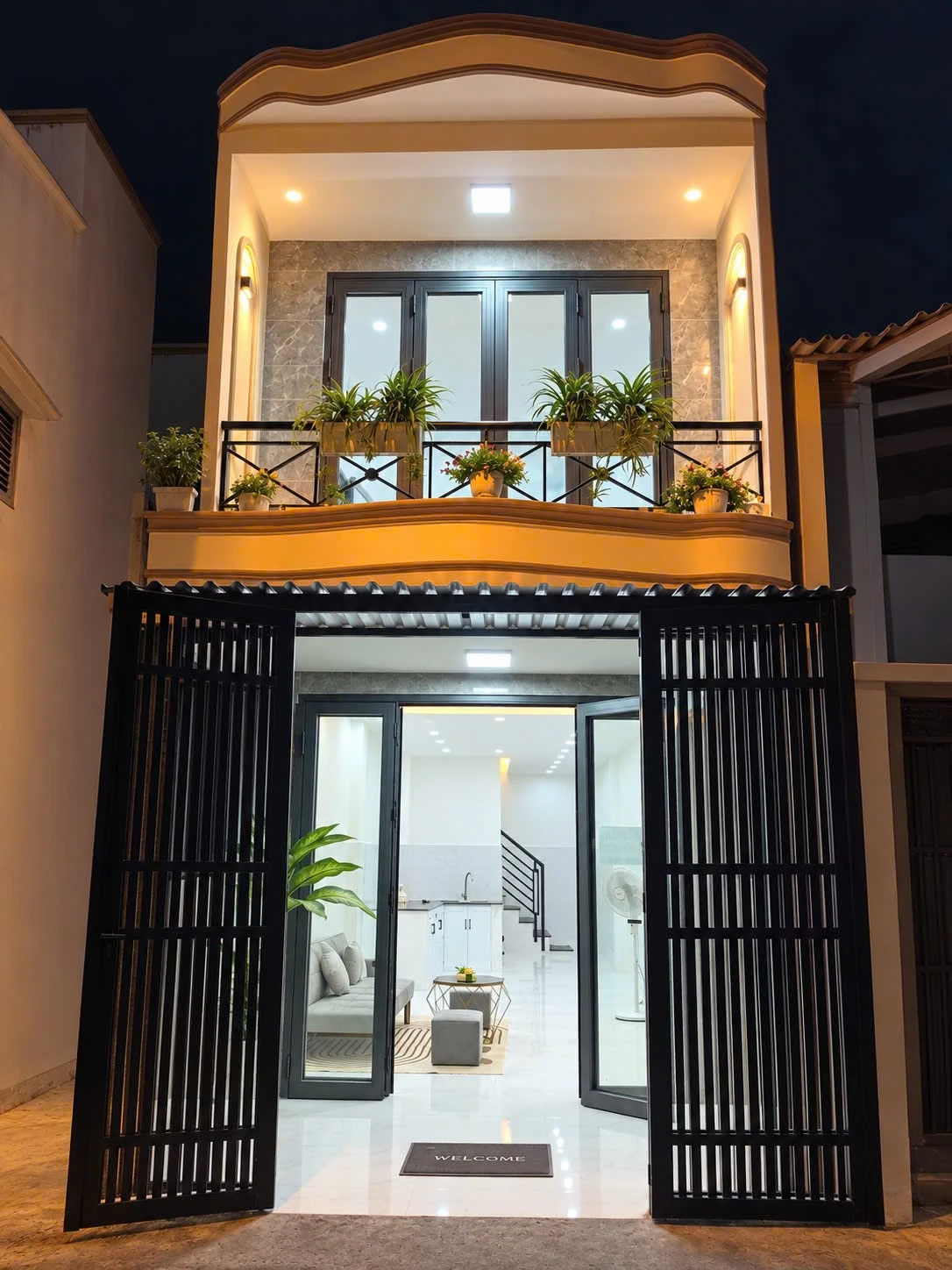 Bán nhà hẻm xe hơi 5m 2 tầng 35m2, 2PN 2WC, sổ hồng riêng, Quận 6 - Ảnh 1