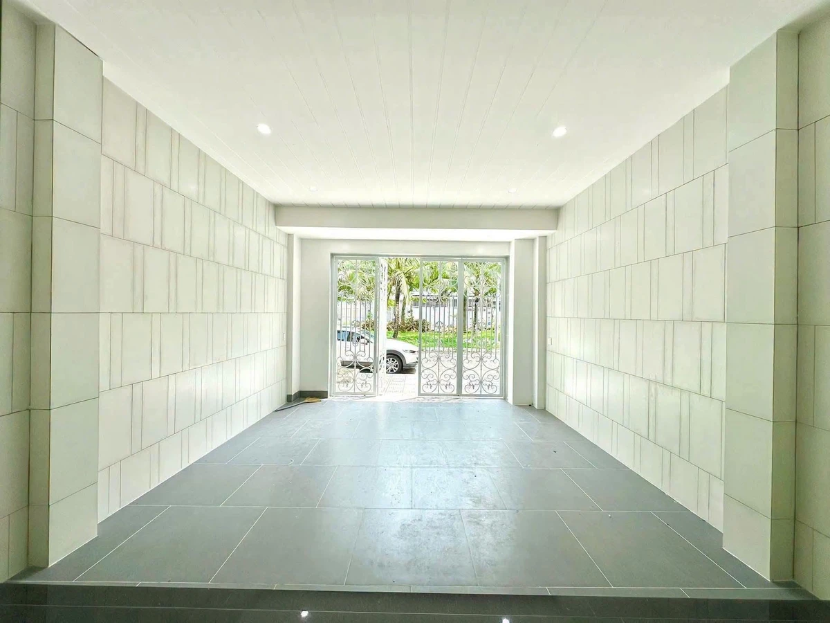 Bán nhà Rạch Giá 110m² 3 PN, 3 WC, 3 tỷ 450 triệu - Ảnh thu nhỏ 4
