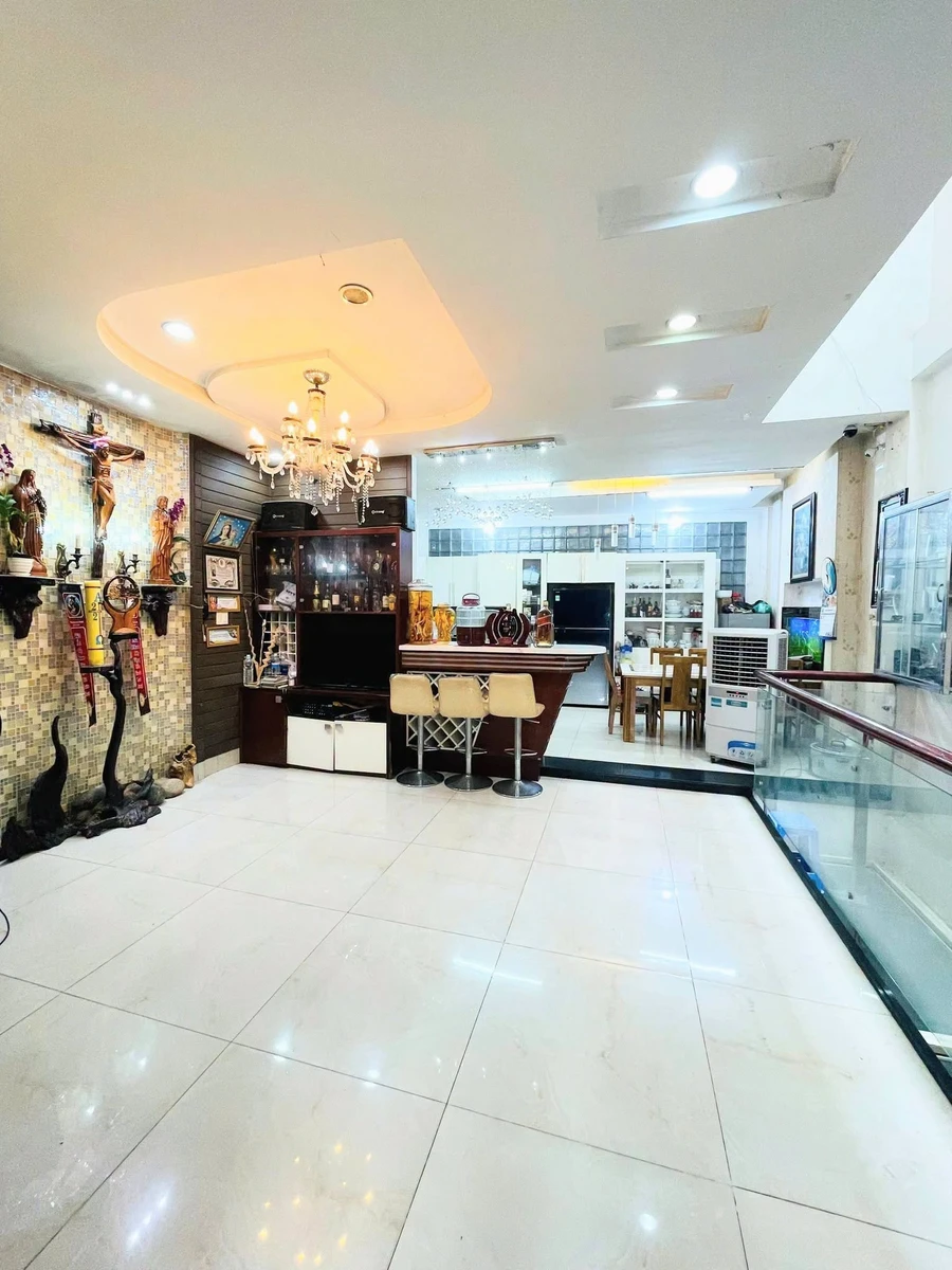 Bán nhà 4 tầng 120m2, 5PN, hẻm 12m Dương Quảng Hàm, Gò Vấp - Ảnh thu nhỏ 2