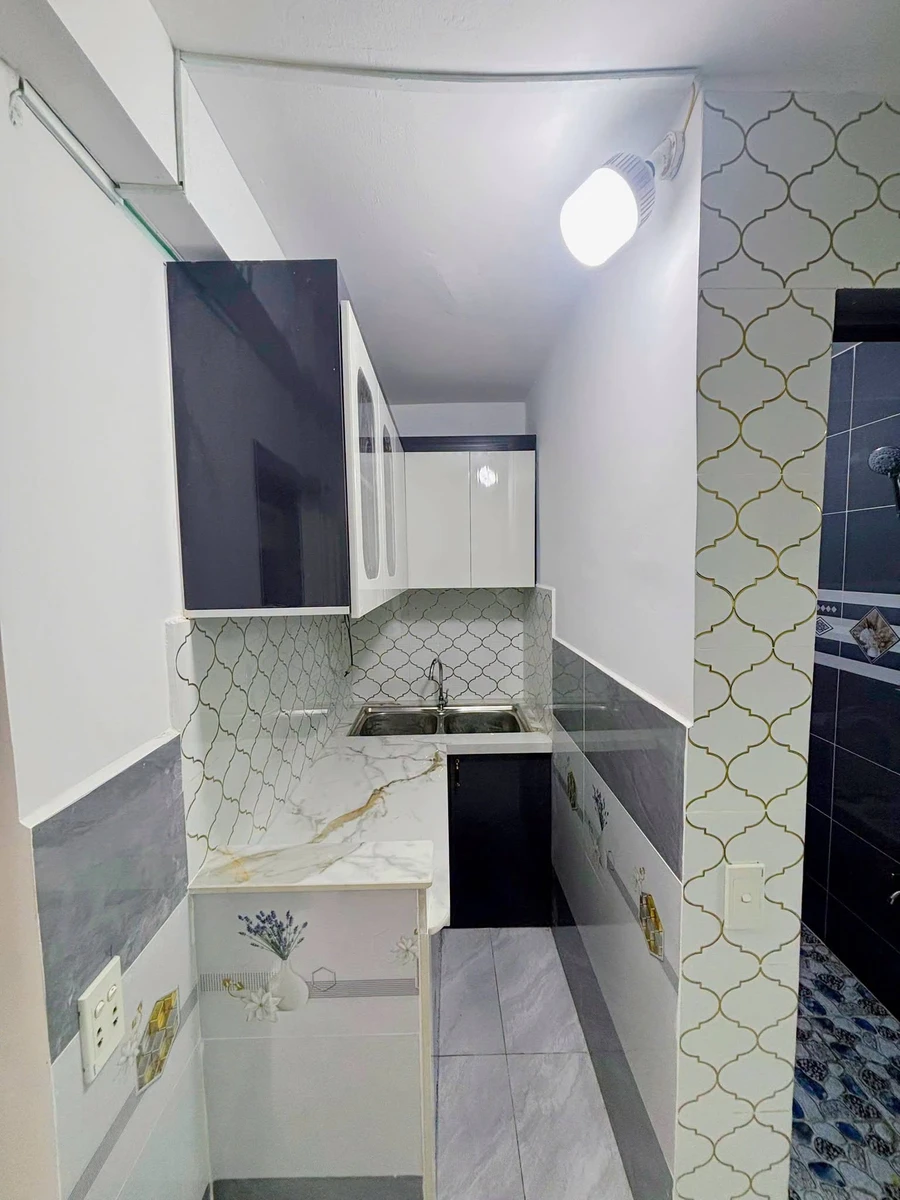 Bán nhà 2 mặt hẻm 980 triệu Quận 12 - Ảnh thu nhỏ 2