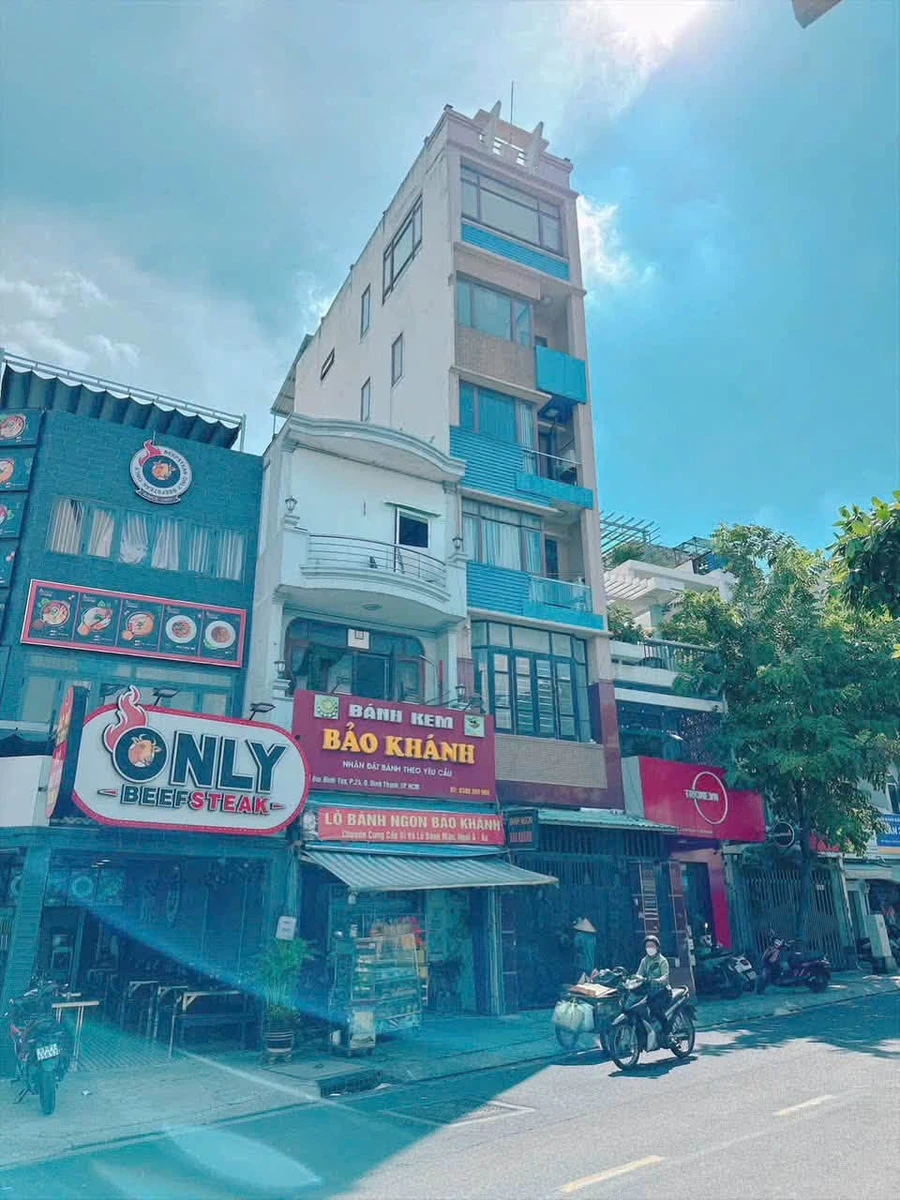 Bán shophouse mặt tiền Bùi Đình Túy 7 lầu 19,9 tỷ Quận 7 - Ảnh 1