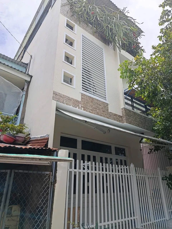 Bán nhà 2PN trung tâm Mỹ Bình, 49m², 2 tỷ