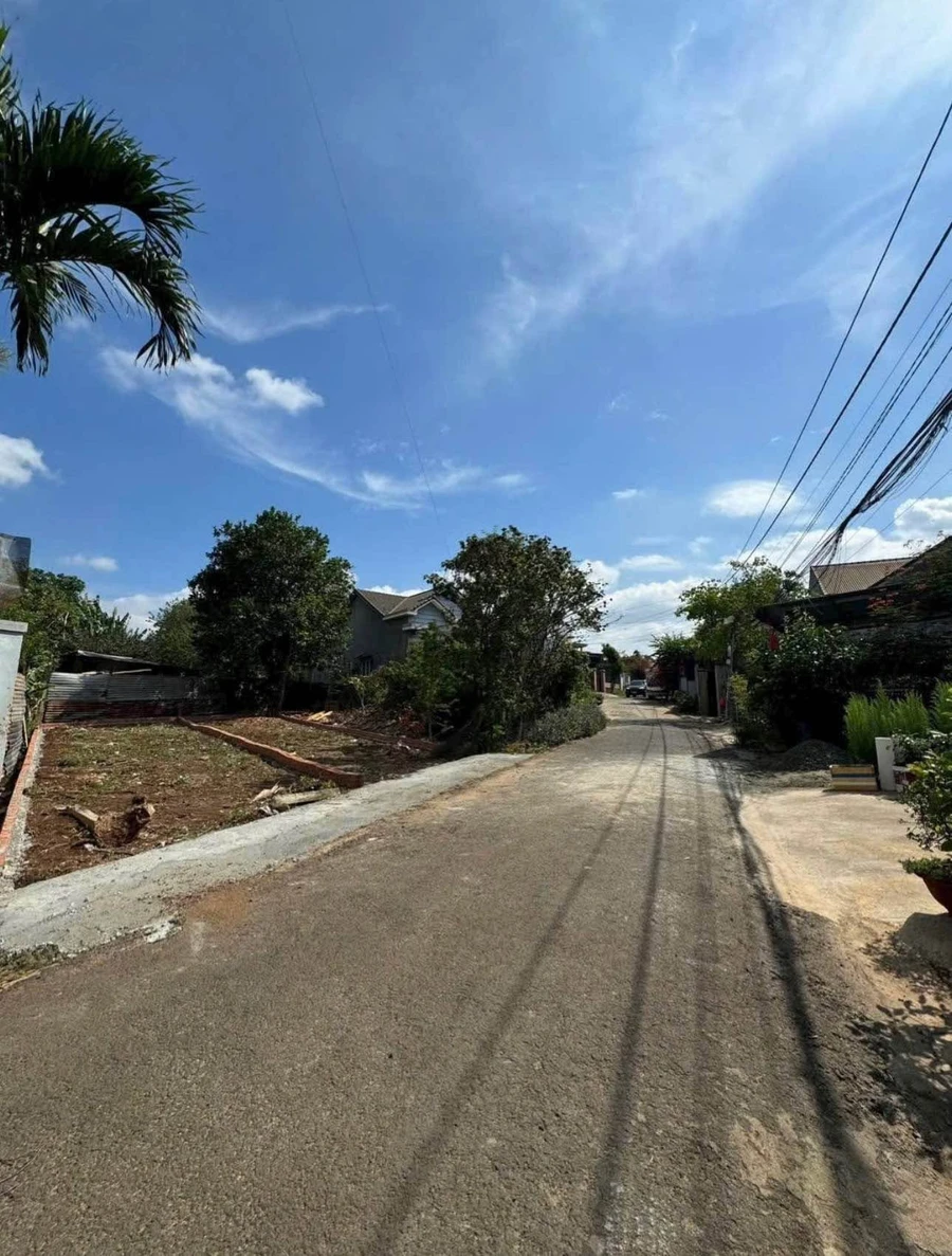 Bán đất hẻm Mai Thị Lựu, phường Ea Tam, Buôn Ma Thuột, 5x20m, 2,25 tỷ/lô - Ảnh 1