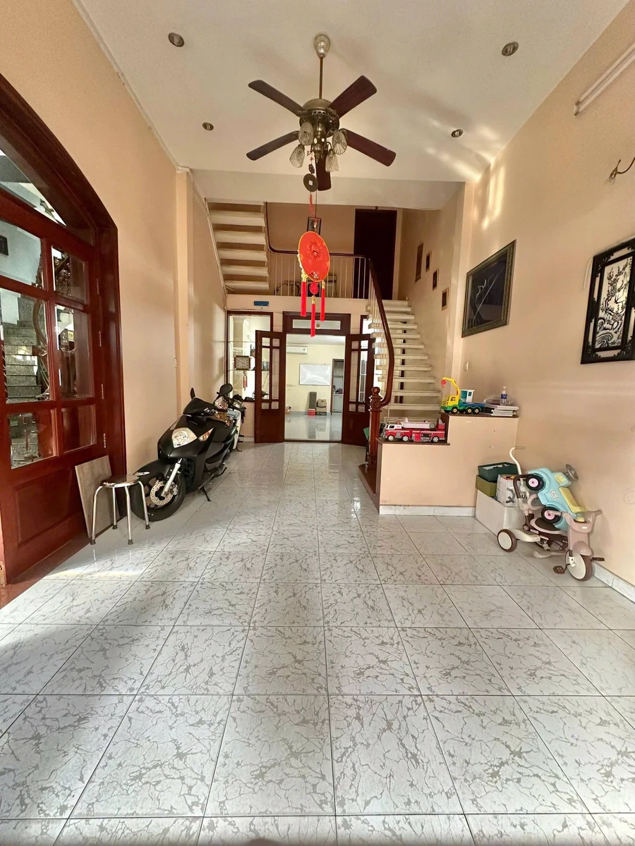 Bán nhà hẻm 8m 75m2 4 phòng Quận 10 - Ảnh thu nhỏ 2