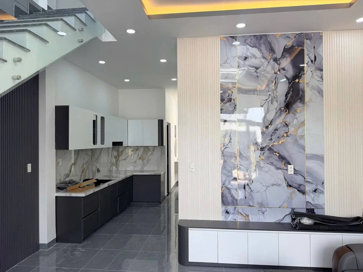 Bán nhà mới 2 tầng 67.5m² Diên Toàn 2 tỷ 450 - Ảnh thu nhỏ 5