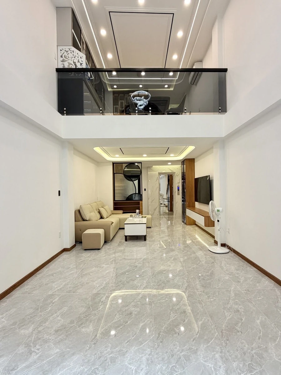 Bán nhà 3PN, 4WC, 49m² Bạch Đằng Bình Thạnh 13,999 tỷ - Ảnh thu nhỏ 2