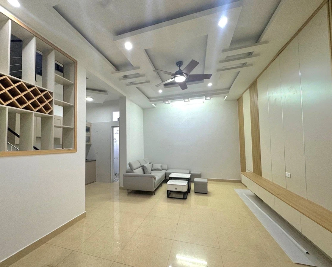 Bán nhà 3 tầng 3 phòng ngủ 40m² Nguyễn Tường Loan 2.95 tỷ - Ảnh 1