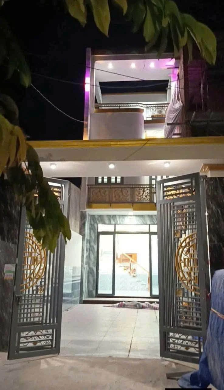Bán nhà mặt tiền 112m² 3PN Tân Long, Dĩ An - Ảnh 1